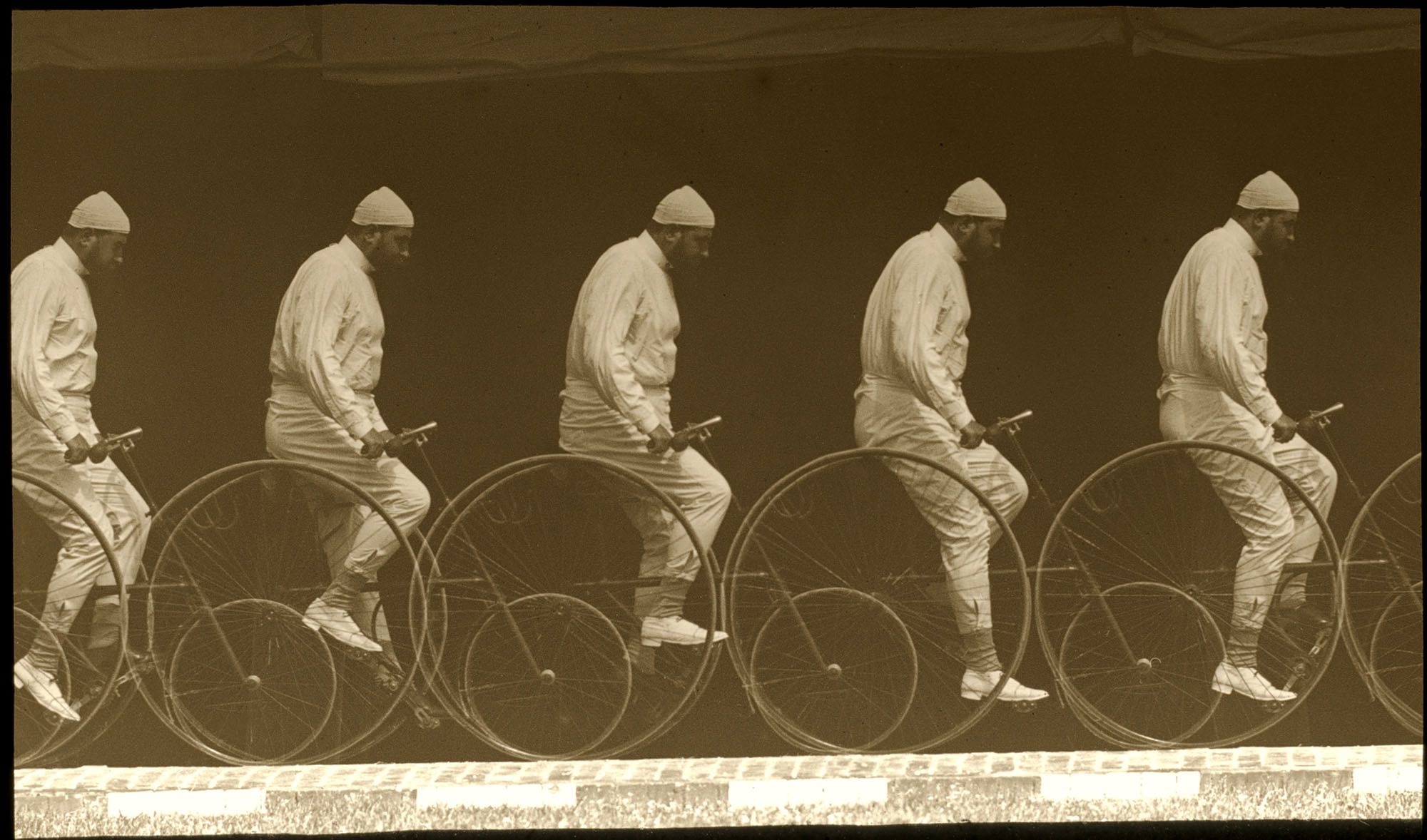 Étienne Jules Marey - Chronophotograph of a Man on a Bicycle (c. 1885-1890)Glass lantern slide.jpg