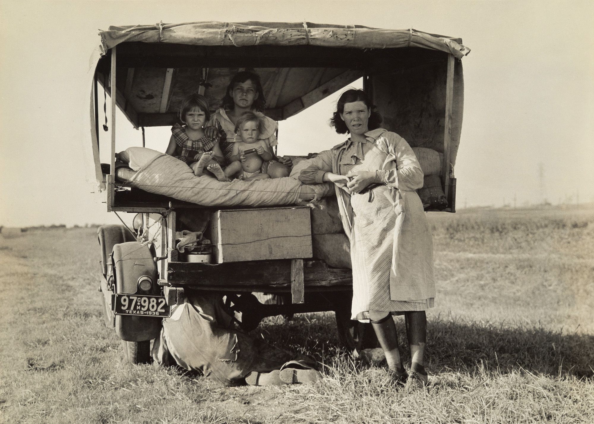 07_migrant-family-texas_dorothea-lange-web.jpg