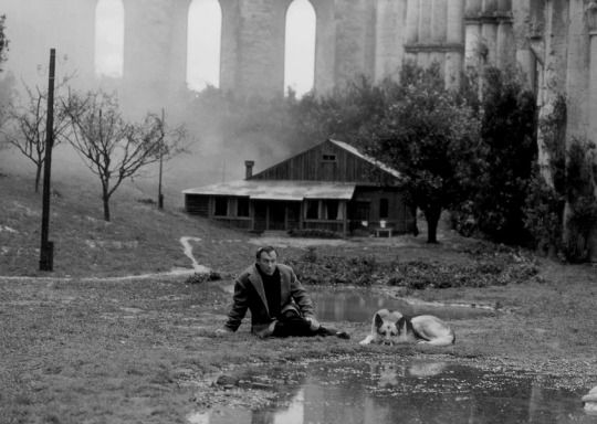 1. Nostalghia (1983) Andrei Tarkovski.jpg