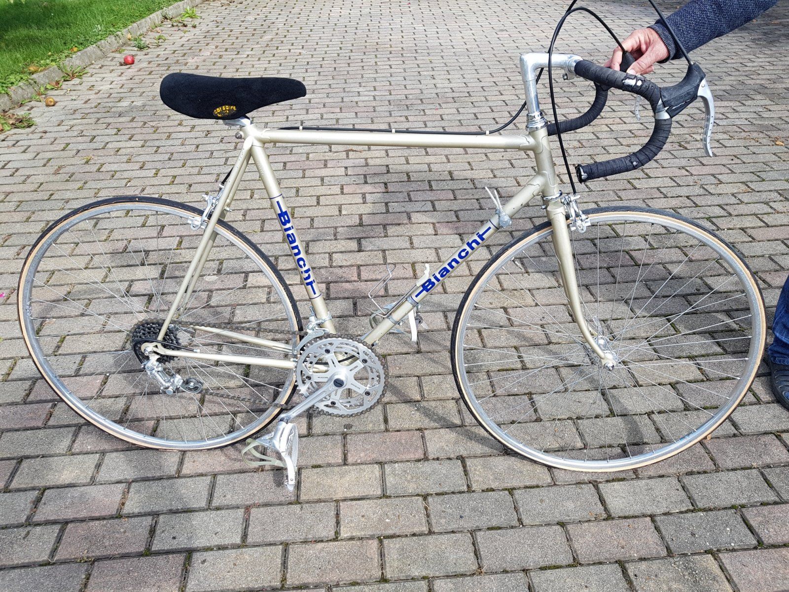 Bianchi Rennrad aus den 80ern...kann mir jemand