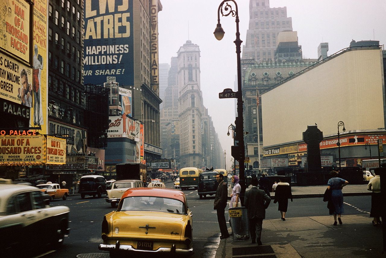 47th Street - New York - 1957 - photograph by André Robé.jpg