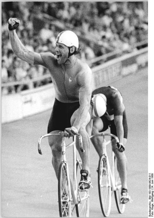 500px-Bundesarchiv_Bild_183-1989-0624-011,_Michael_Hübner,_Bill_Huck.jpg