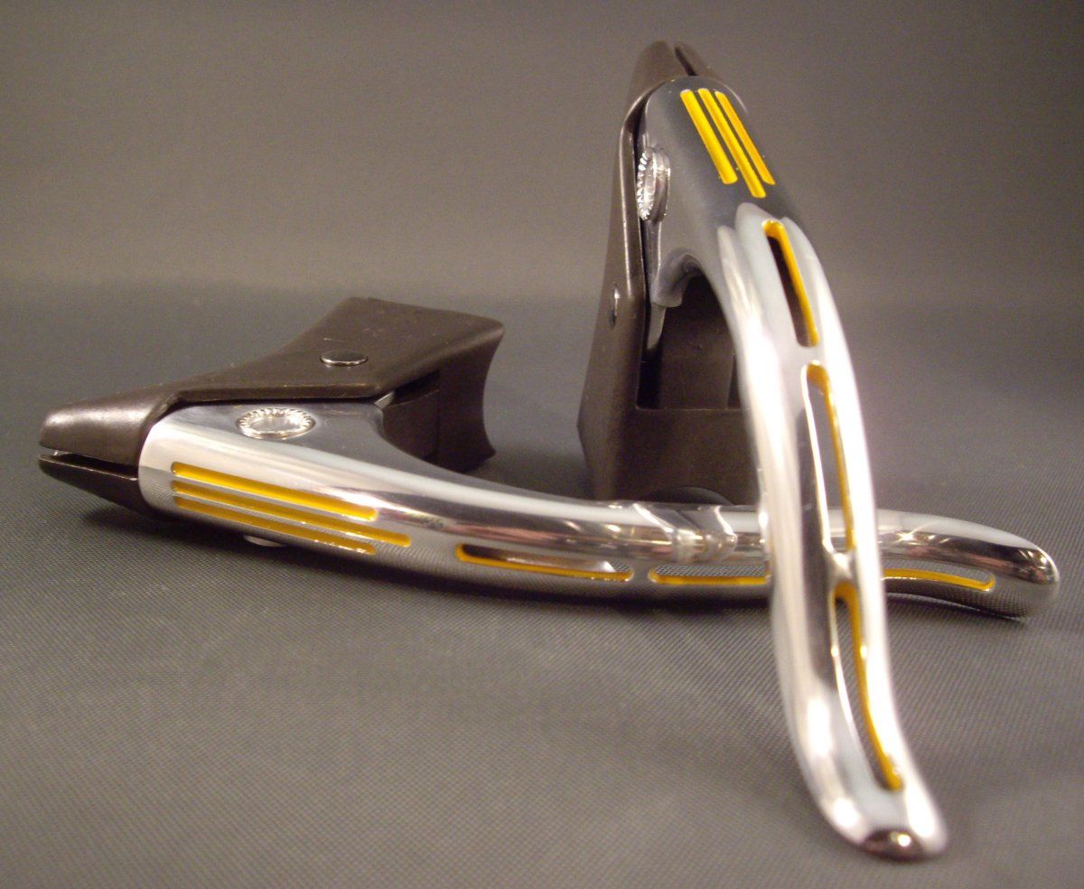 54616231@N04_9261609541_Nuovo Record Brake Levers.jpg