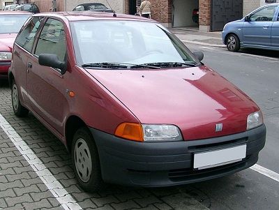 637px-Fiat_Punto_front_20071204.jpg