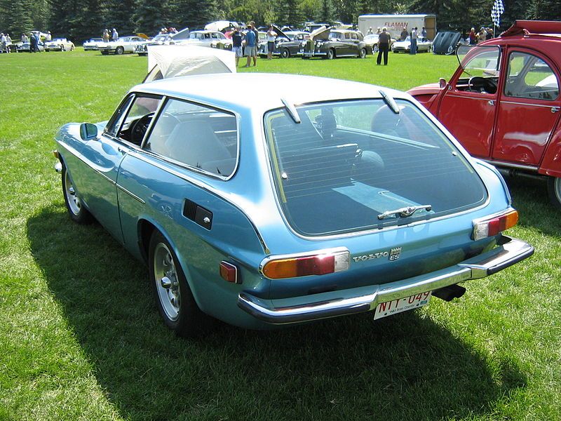 800px-1973VolvoP1800ES-rear.jpg