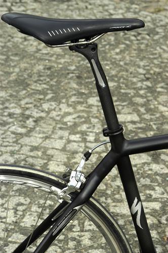 Specialized original S-Works Pavé post with Zertz Roubaix_seatpost.jpg