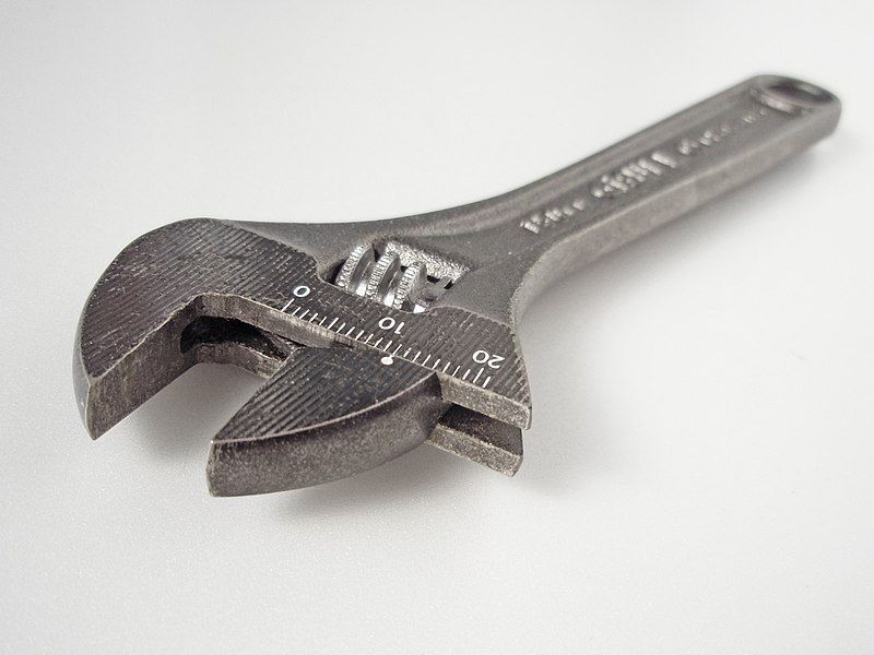 Adjustable_spanner_20101109.jpg