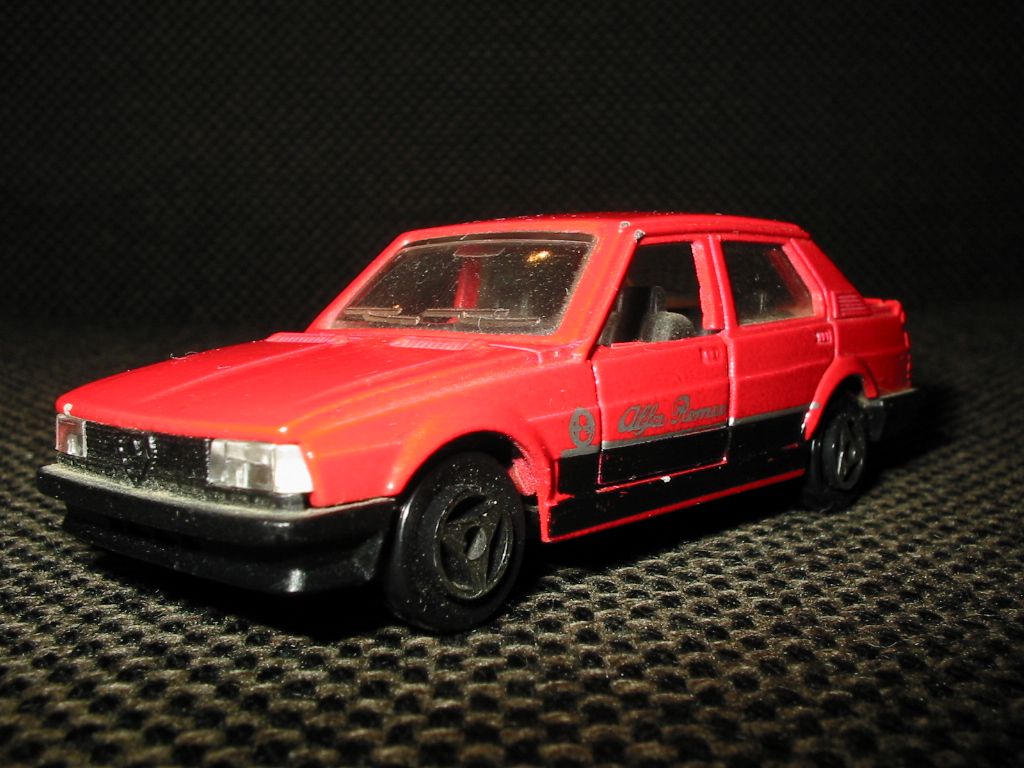 Alfa Giulietta - Majorette.JPG