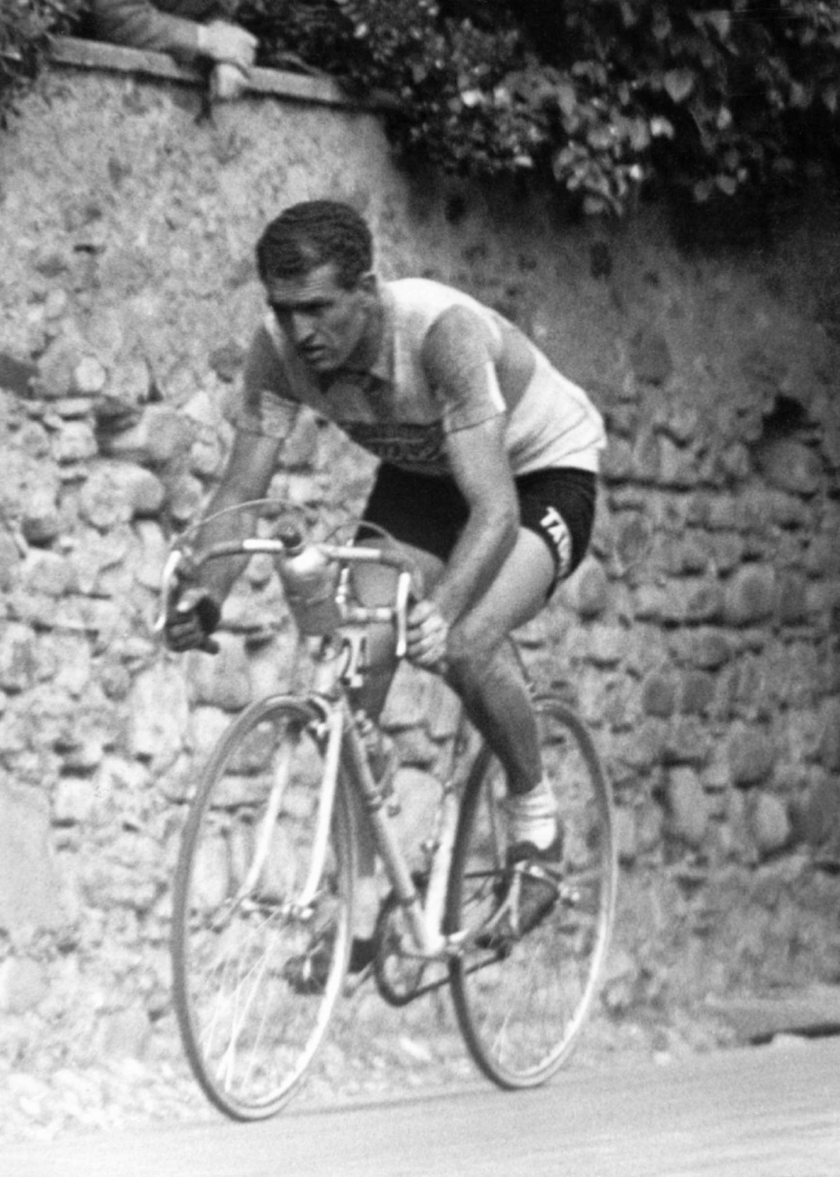 Alfredo_Martini,_1950_Giro_d'Italia,_stage_2_03.jpg