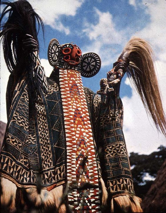 An elephant mask - Ceremonial dress from the Bamileke people of Cameroon (Africa).jpg