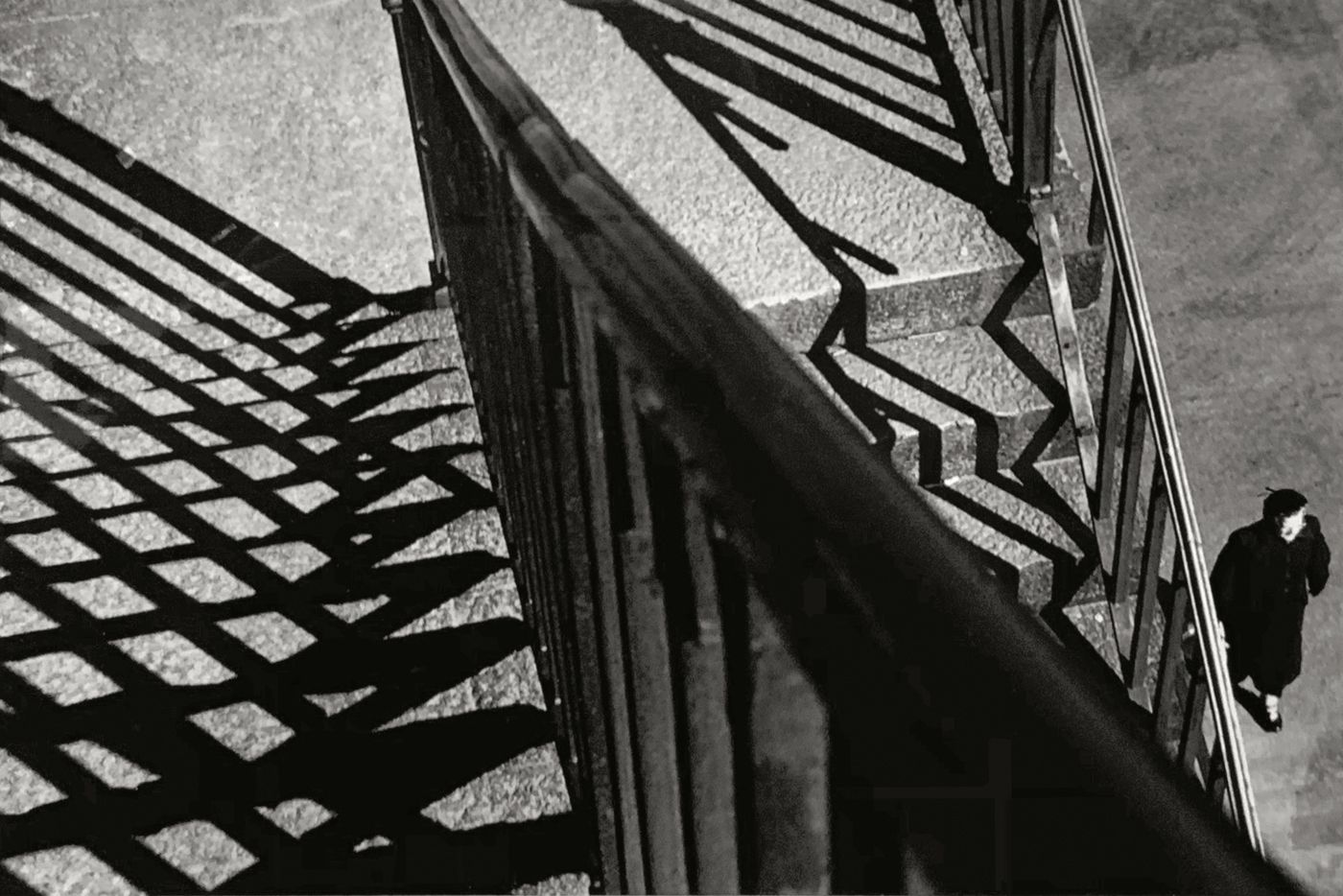 André Kertész - Escalier, rampe, ombres et femme, New York (installation view, Staircase, ban...jpeg