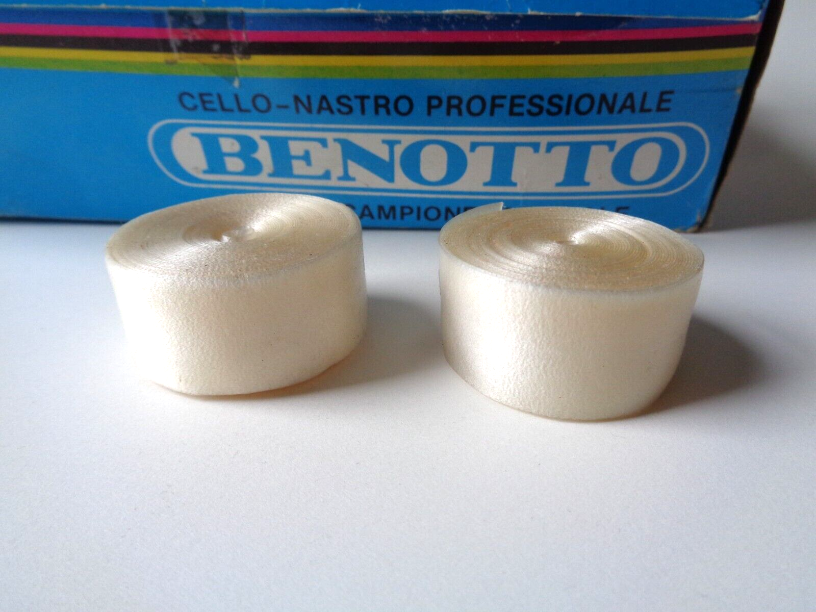 BENOTTO+Pearl+White+handlebar+tape2.jpg.png