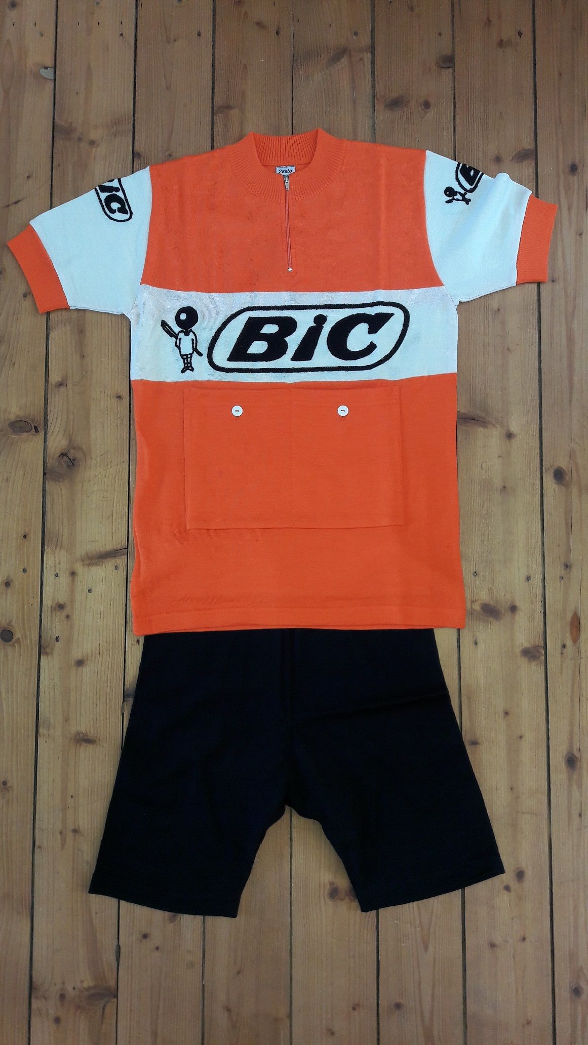 BIC-Trikot klein.jpg