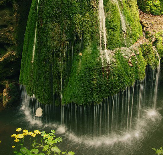 Bigăr waterfall, Romania.jpg