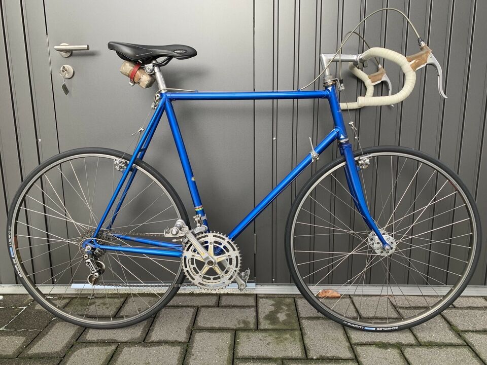 Blauer Crosser.jpg