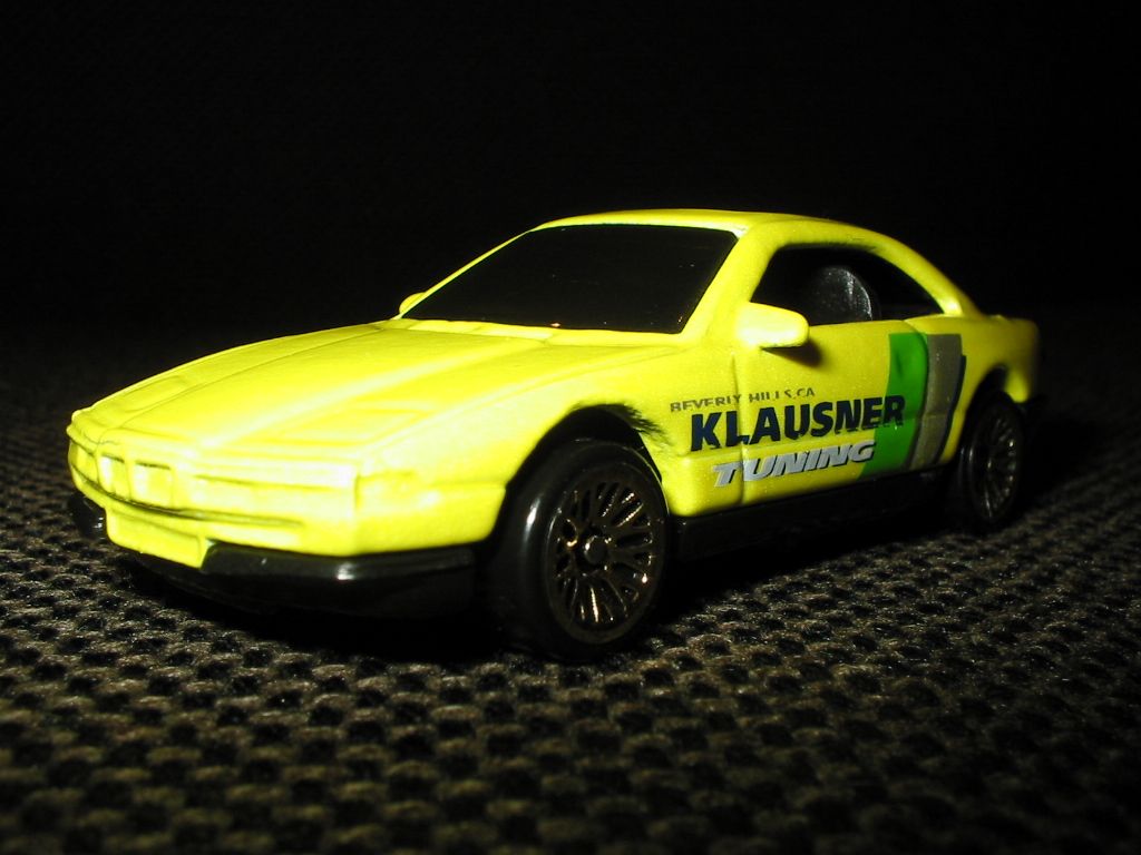 BMW 850i gelb - HotWheels.JPG