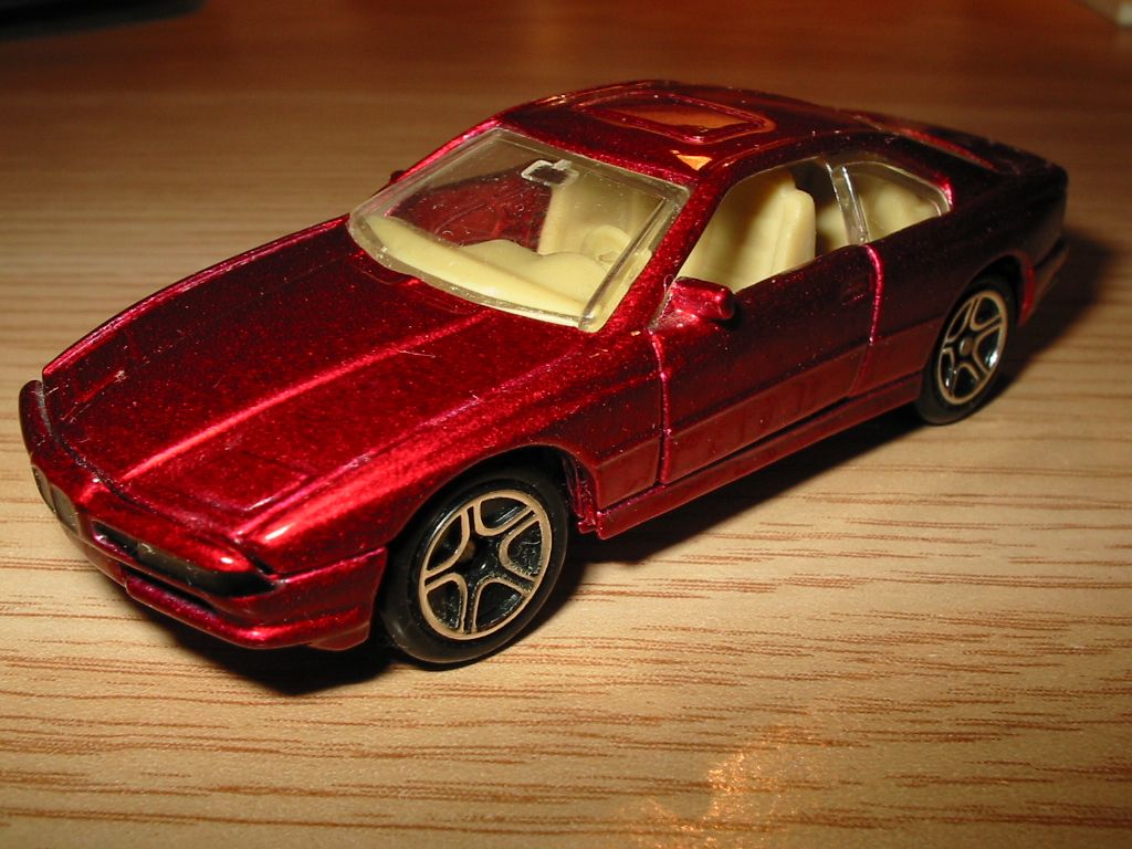 BMW 850i rot - Matchbox.JPG