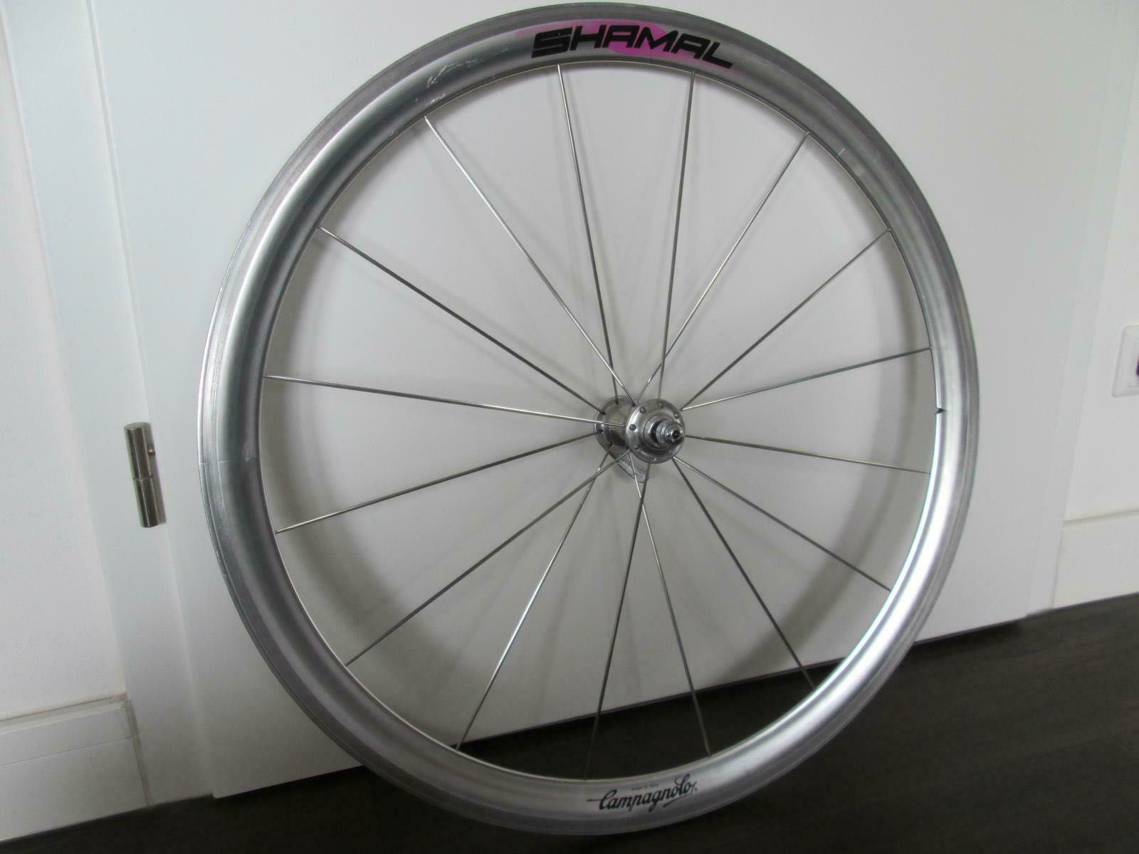 Campagnolo Shamal Vorderrad.jpeg