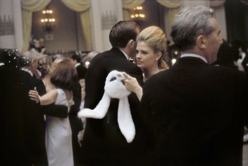 Candice Bergen at Truman Capote’s Black & White Ball, 1966 (2).jpg