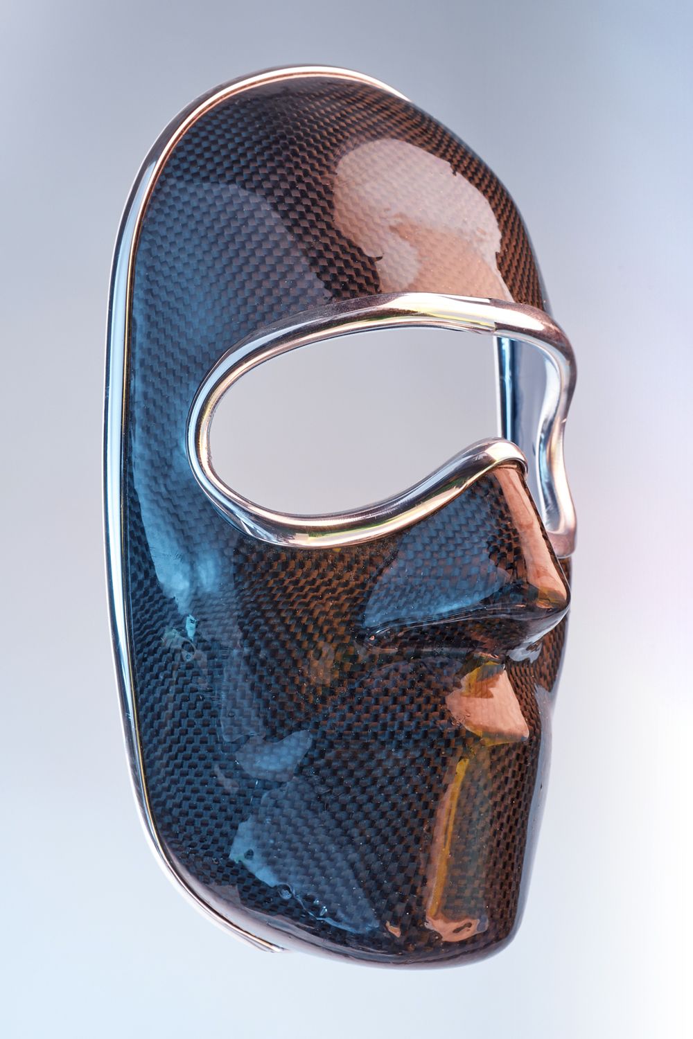 CARBON MASK - Picture by Mathieu Missiaen - Mask made by Julien Morin and Stephane Perrier..jpg