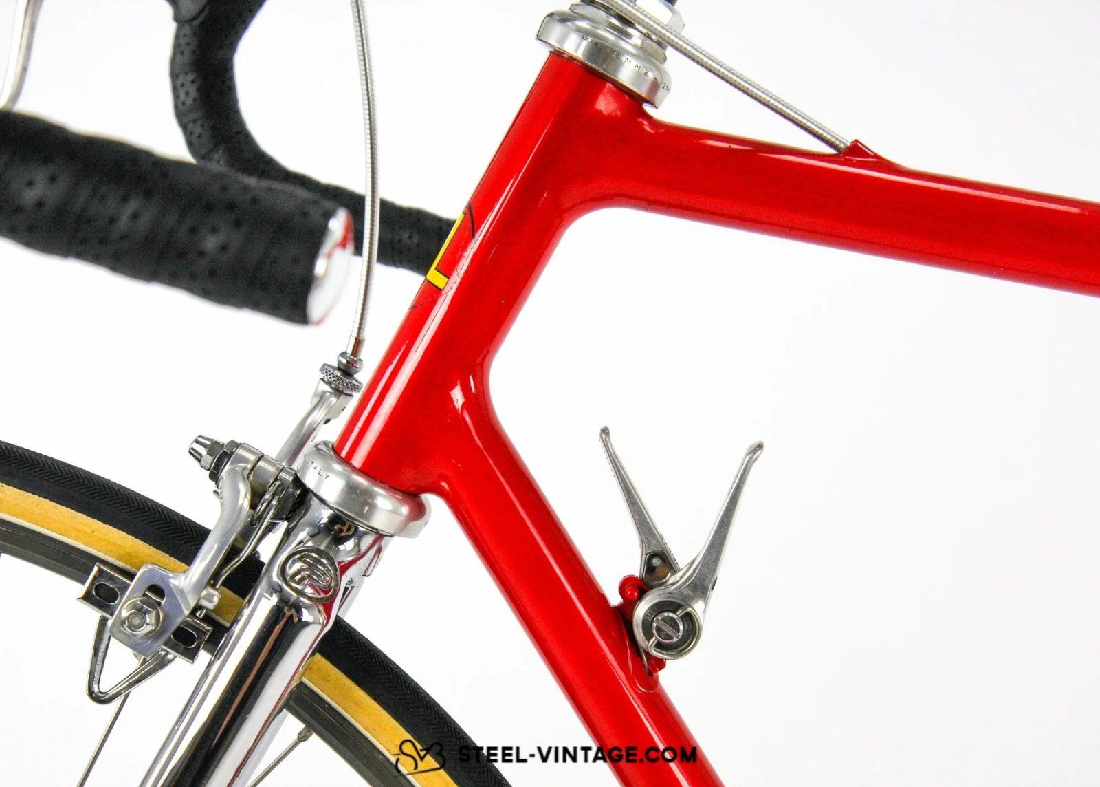 cerbai-artisan-fillet-brazed-road-bike-1980s-1_1800x1800.jpg