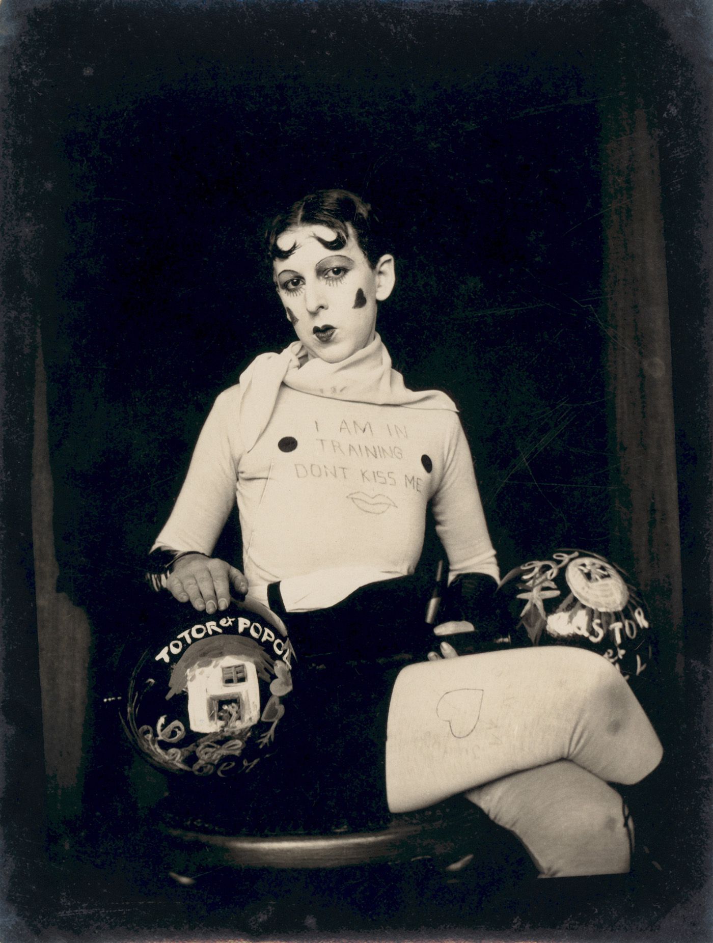 Claude Cahun - I am in training don’t kiss mec. (1927, Silver gelatin print).jpg