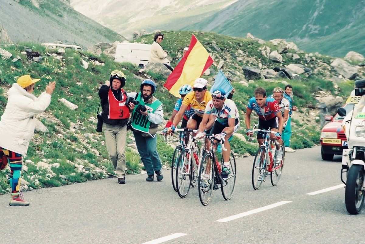 Col_du_Galibier_-_Tour_de_France_1993.jpg