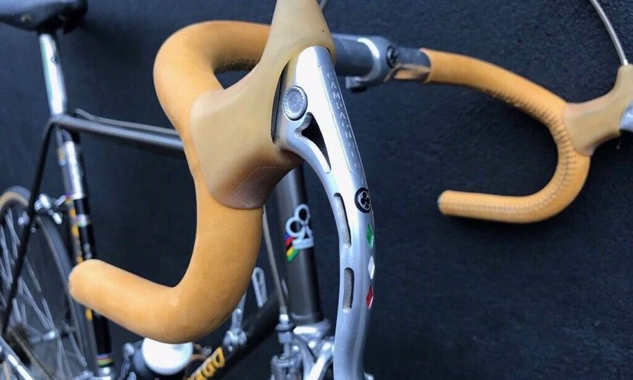 COLNAGO_LEVERS.jpg