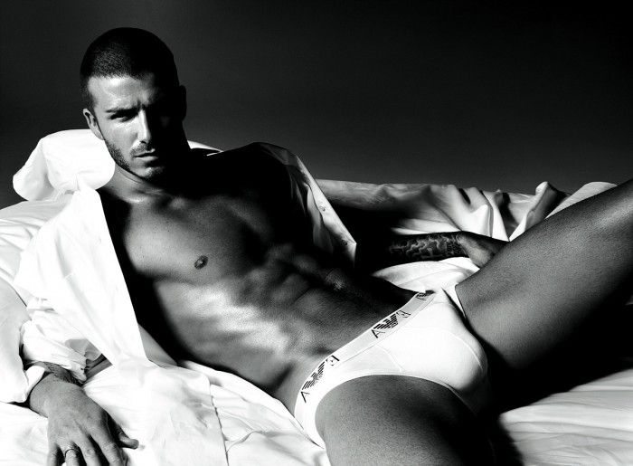 David-Beckham-Armani-Underwear-Campaign-Photo-700x515.jpg