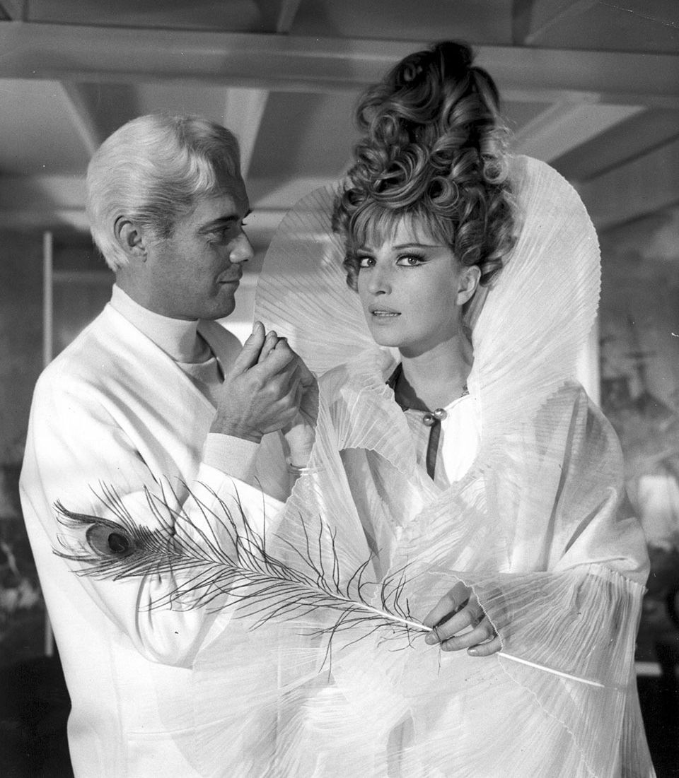 Dirk Bogarde & Monica Vitti.jpg