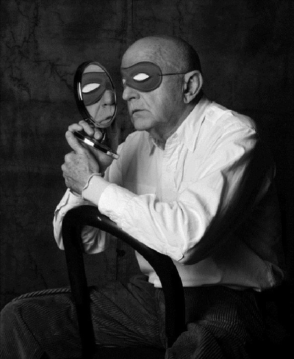 Duane Michals (shot by) Abe Frandlich.jpg