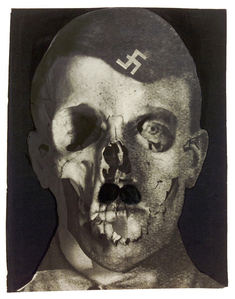 Erwin Blumenfeld - Grauenfresse _ Hitler, Holland, 1933.jpg