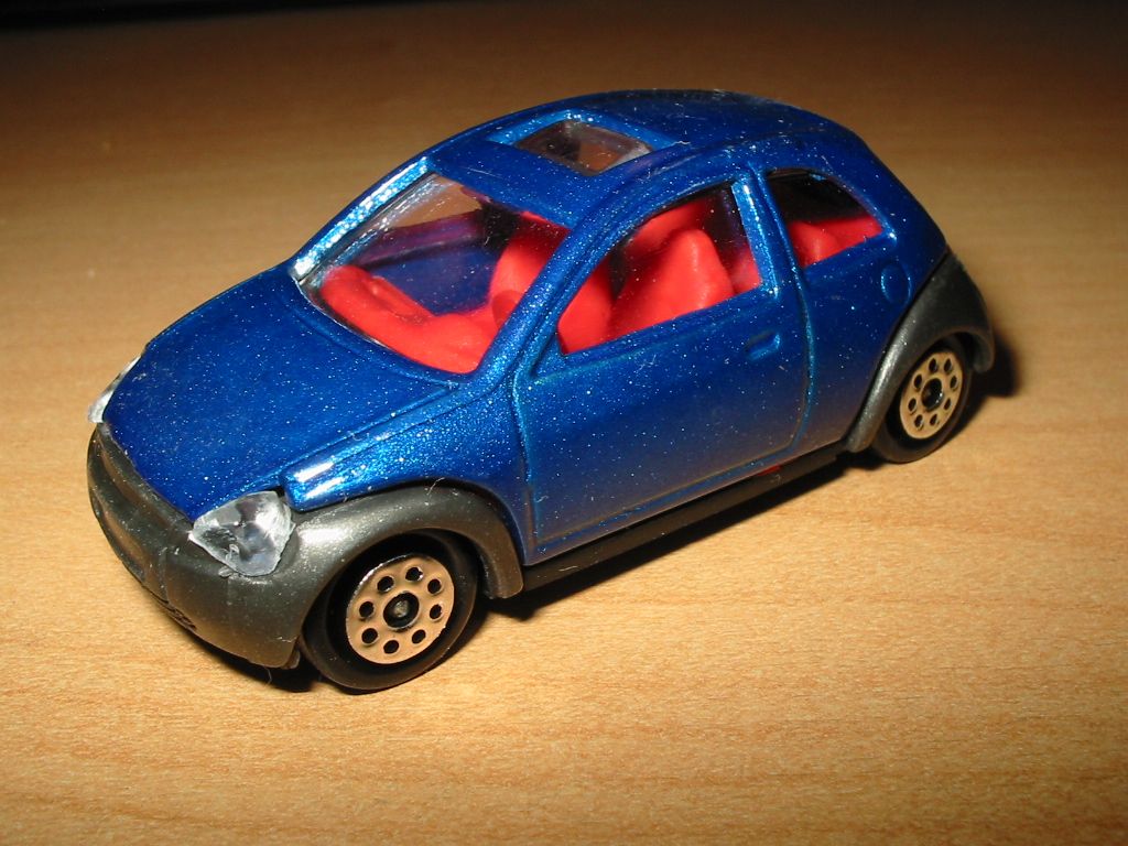 Ford Ka (blau) - Majorette.JPG