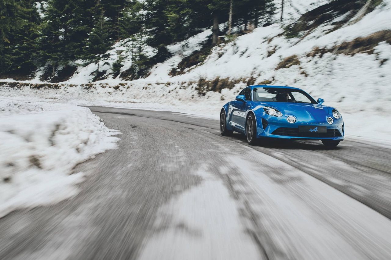 future-alpine-a110-2017-1.jpg