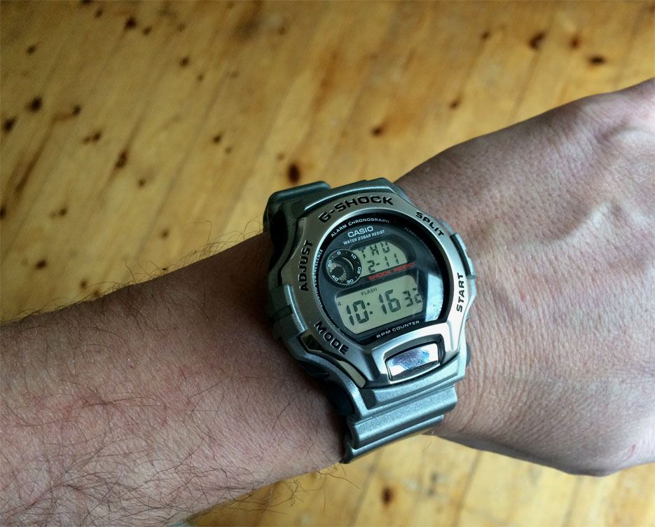 g-shock-dw-wrist.jpg