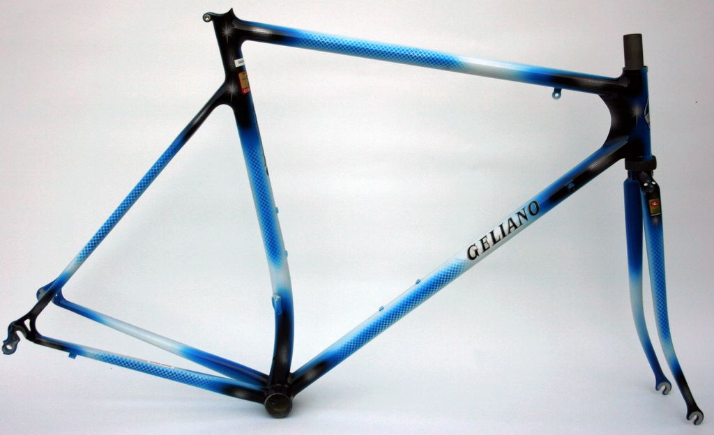 Geliano frame blue&white TT.jpg