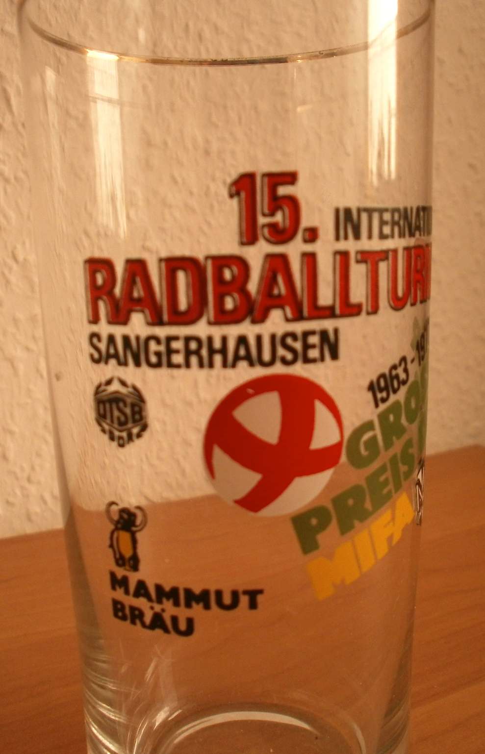 Glas-.jpg