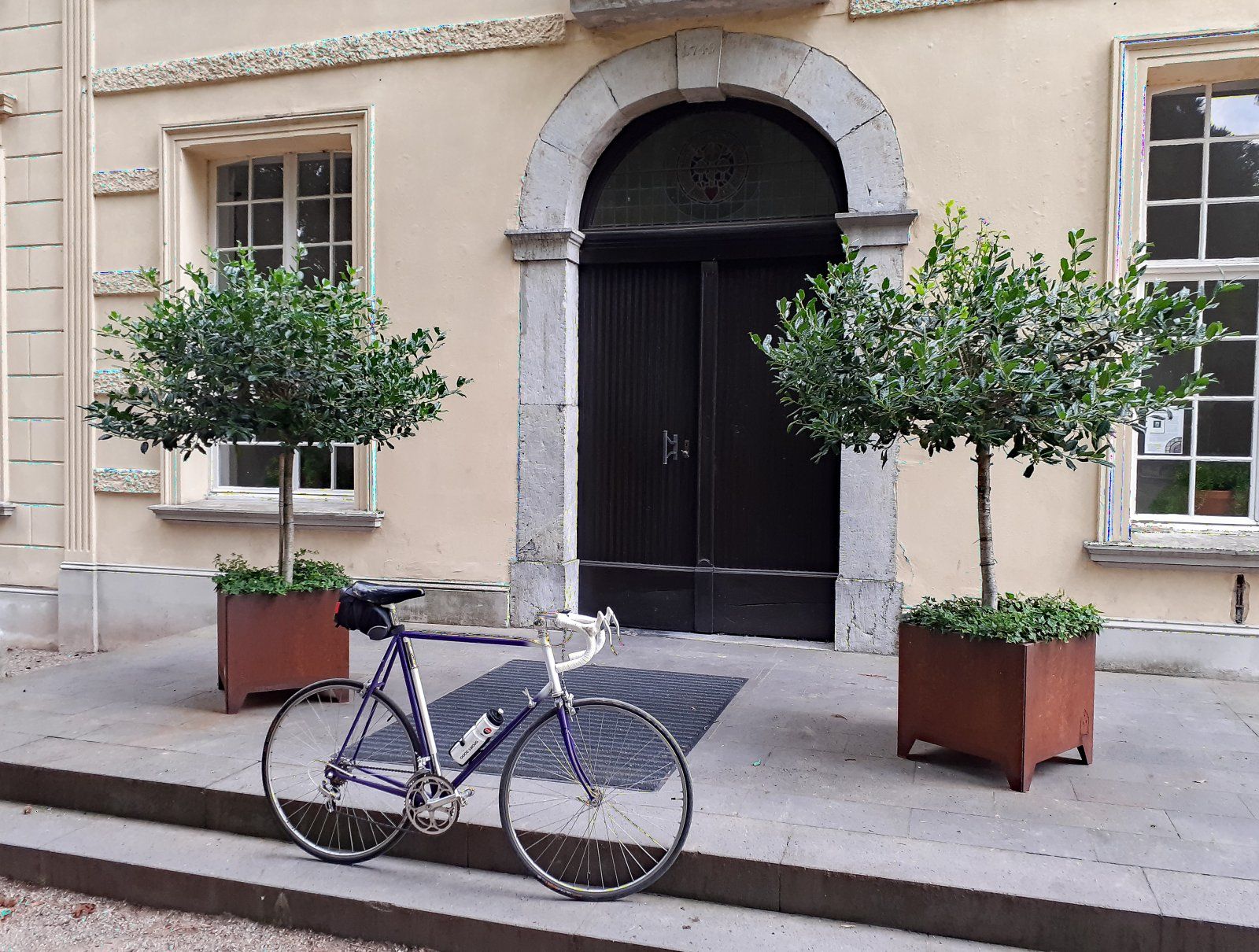 Haus Hohenbusch Portal Herrenhaus.jpg