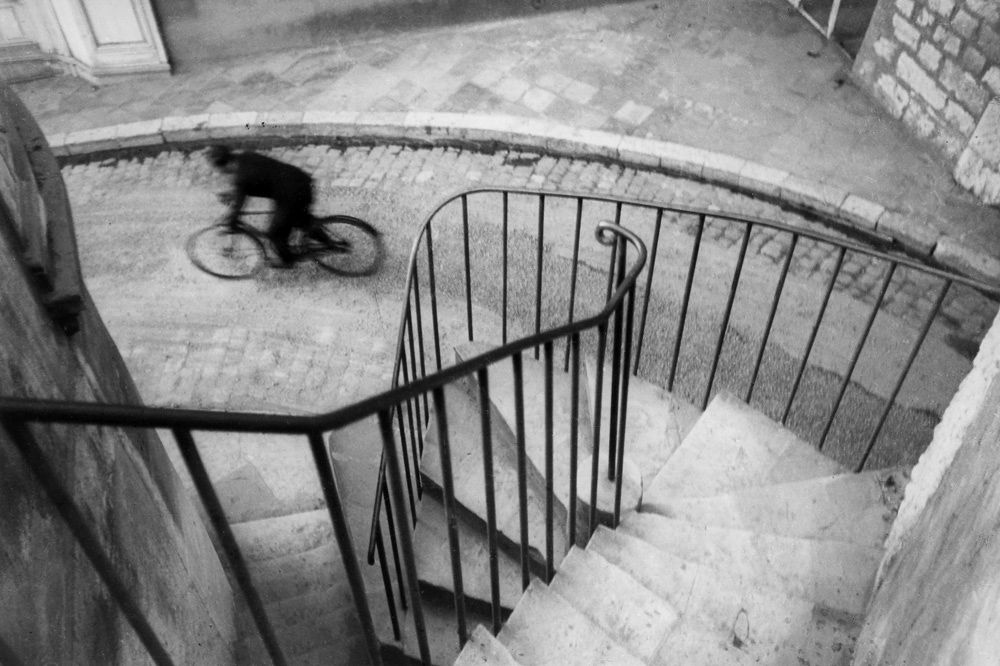 Henri Cartier Bresson - Hyeres, France (1932).jpg