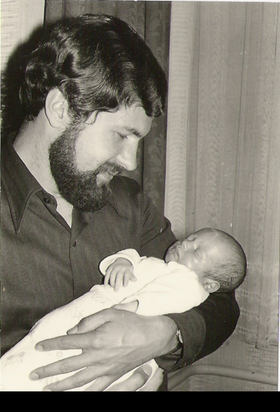 ich 1974 mit Papa.jpg