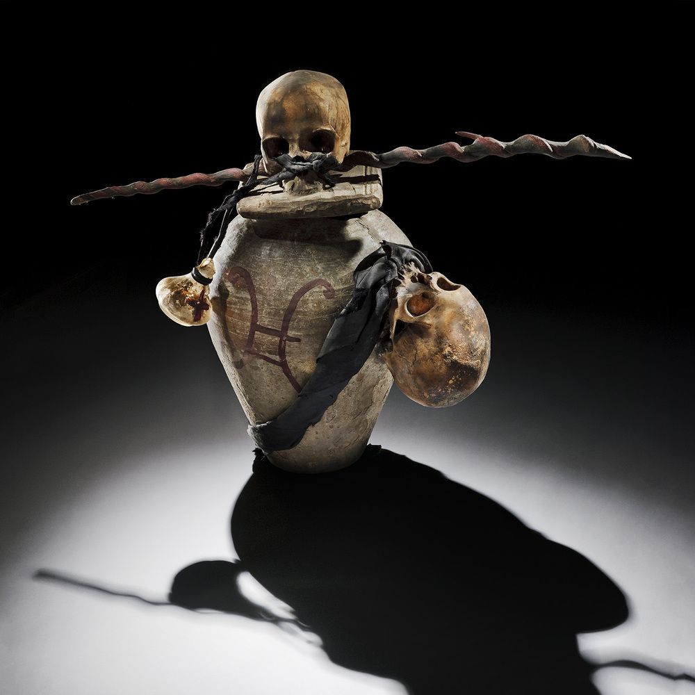 Igbo Point _ Pwen Ibo (Voodoo Urn from Haiti) - Canadian Museum of History.jpg