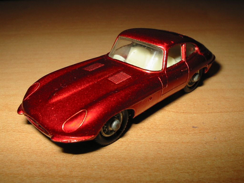 Jaguar E-Type 1962 - Matchbox.JPG