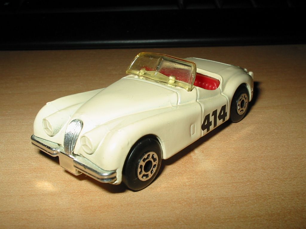 Jaguar XK 120 - Matchbox.JPG