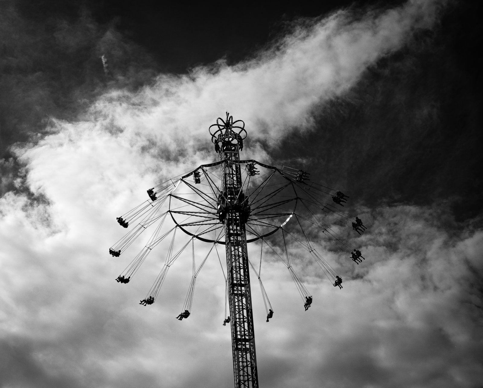 Karussell_Bayern_Tower_Stoppelmarkt_final.jpg