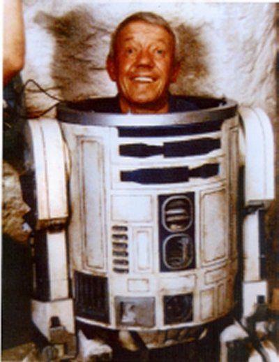 kenny-baker-r2d2.jpg