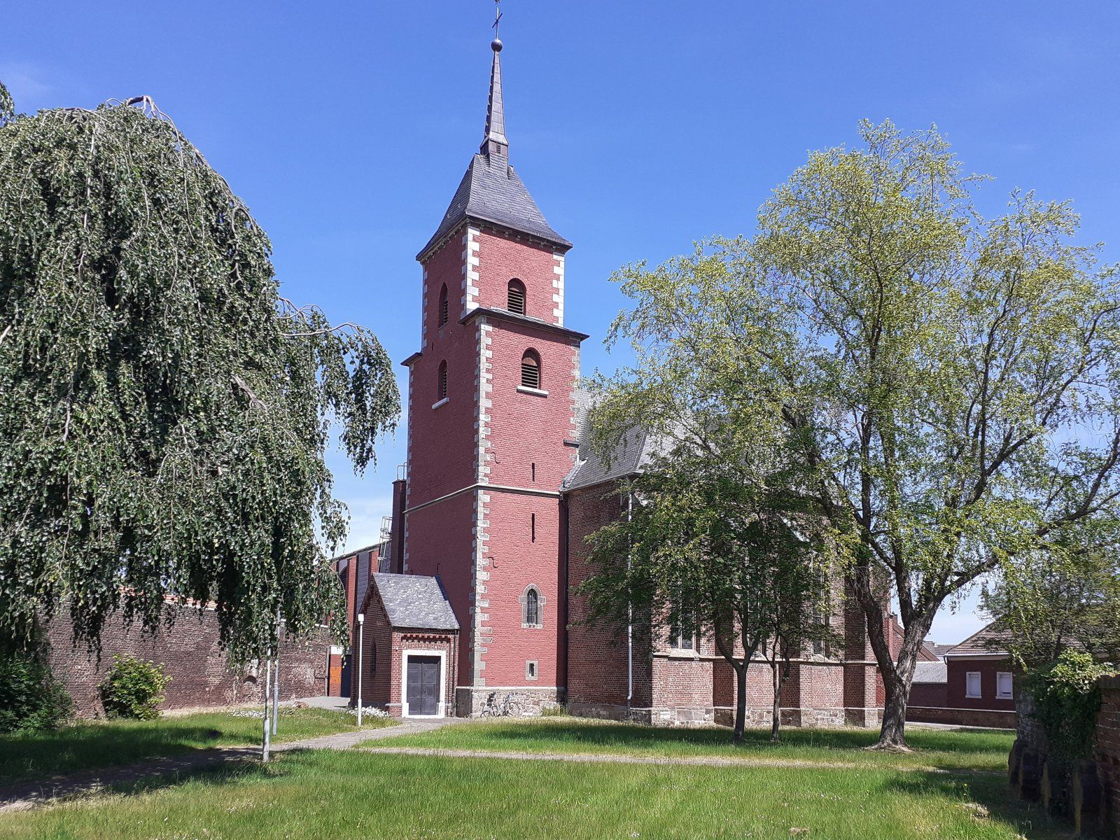 Kirche Siersdorf.jpg