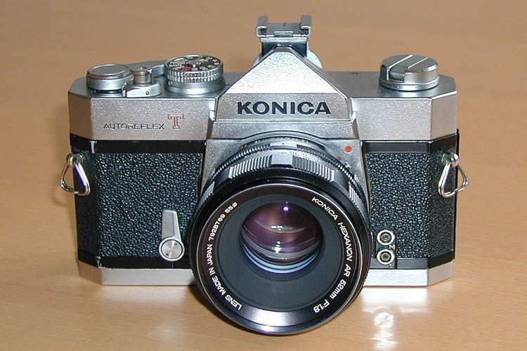 Konica Autoreflex T2.jpg