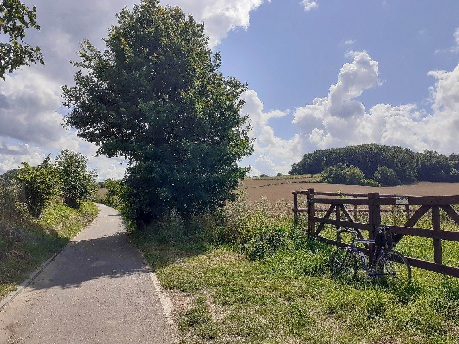 Krekelberg von Thul auf Feldweg aus angefahren.jpg