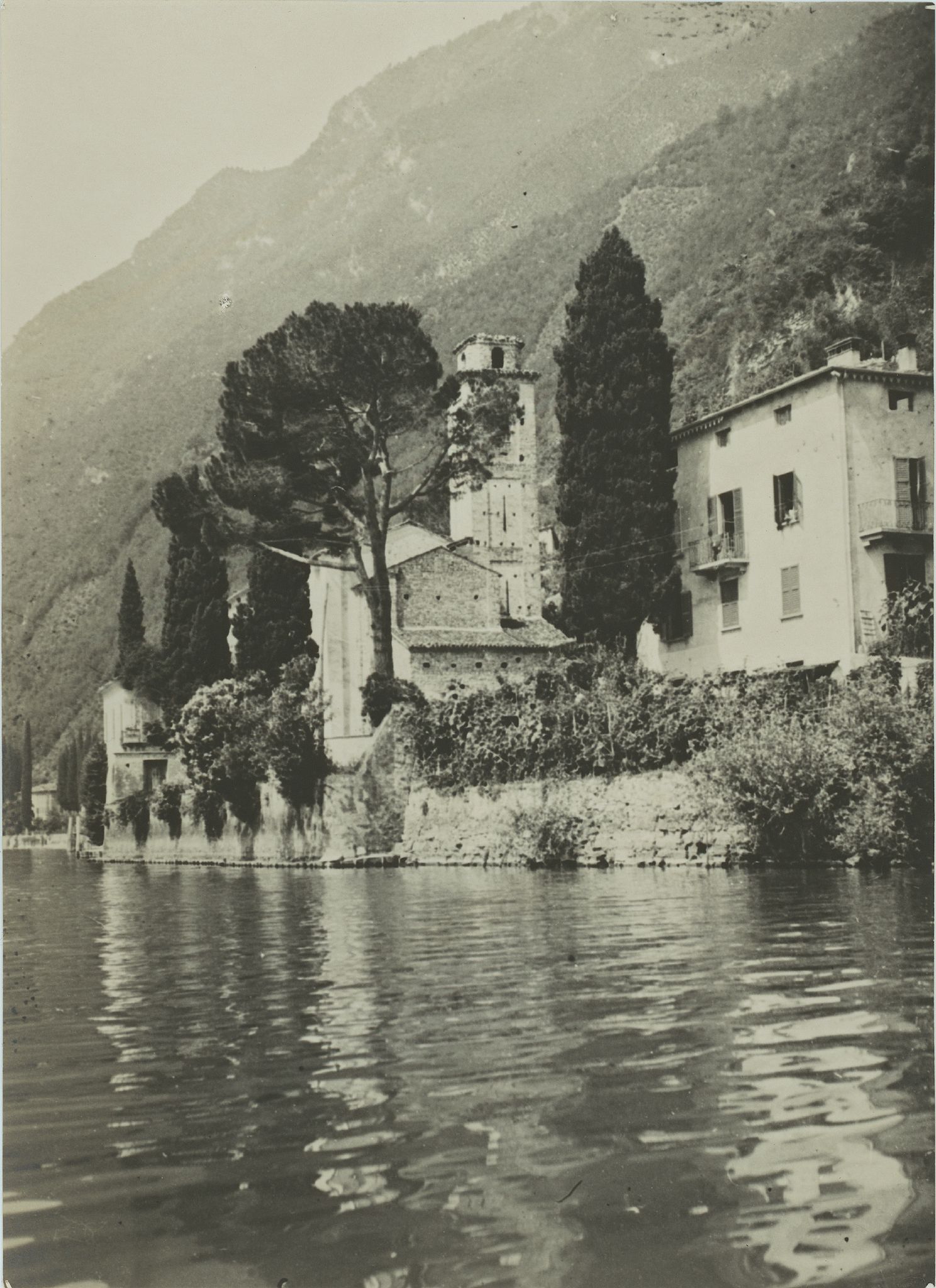 Lago di Lugano, Kirche von Oria 1915.jpg