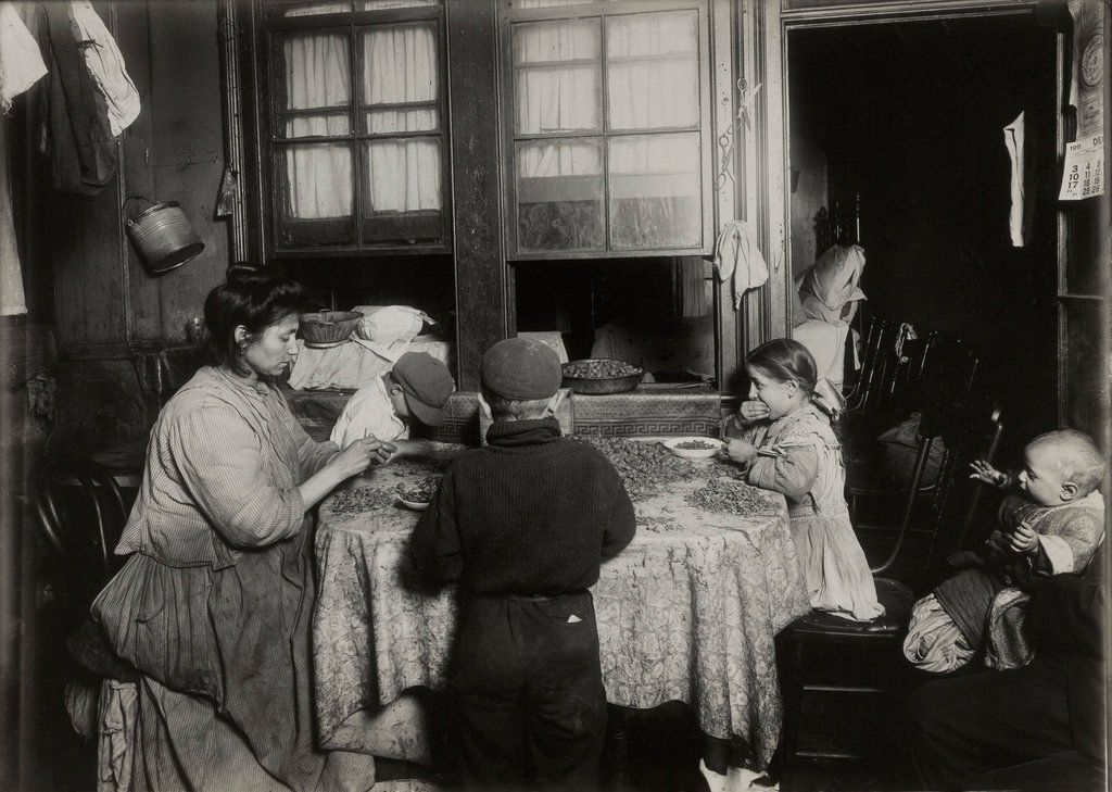 lewis-w-hine-home-workers-web.jpg